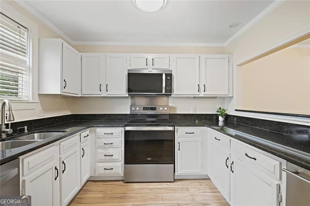 911 Hollyfax Circle Atlanta - Photo 24