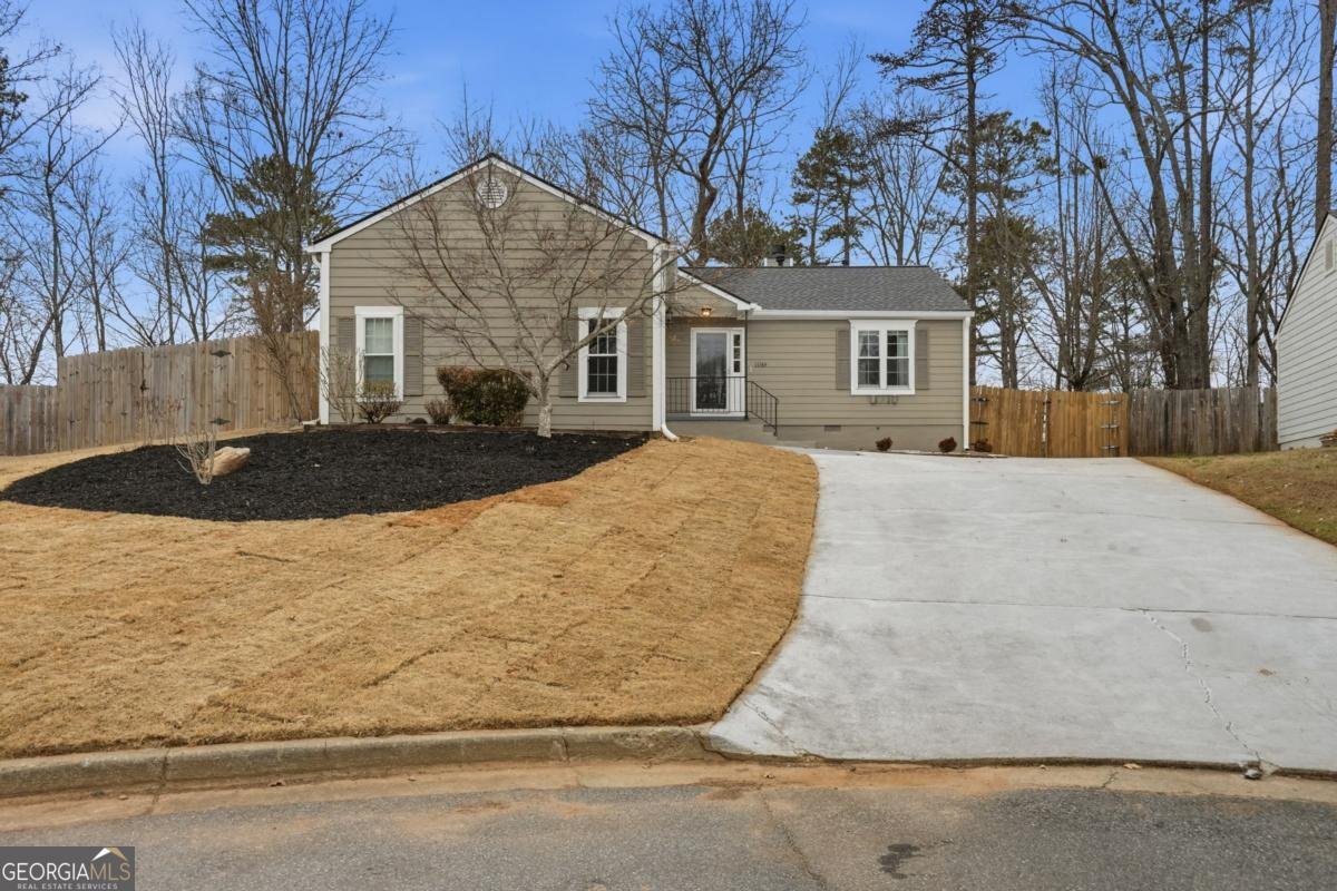 11345 Abbotts Station Drive Johns Creek - Photo 1