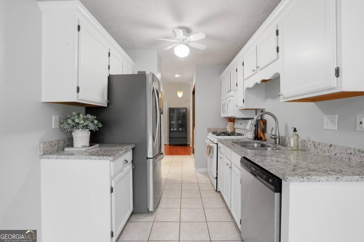 11345 Abbotts Station Drive Johns Creek - Photo 10