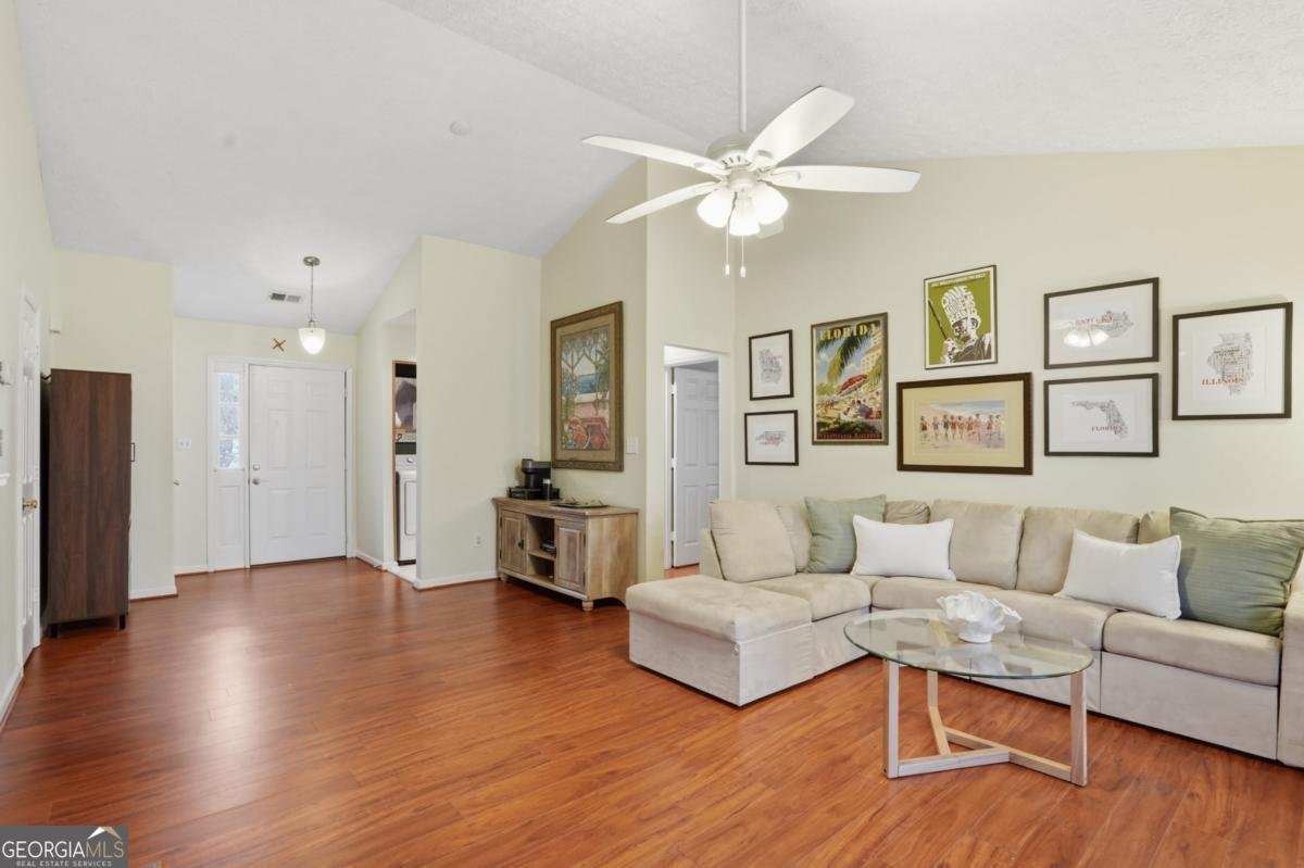 11345 Abbotts Station Drive Johns Creek - Photo 6