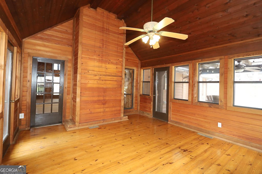 275 Roberts Road Covington - Photo 10