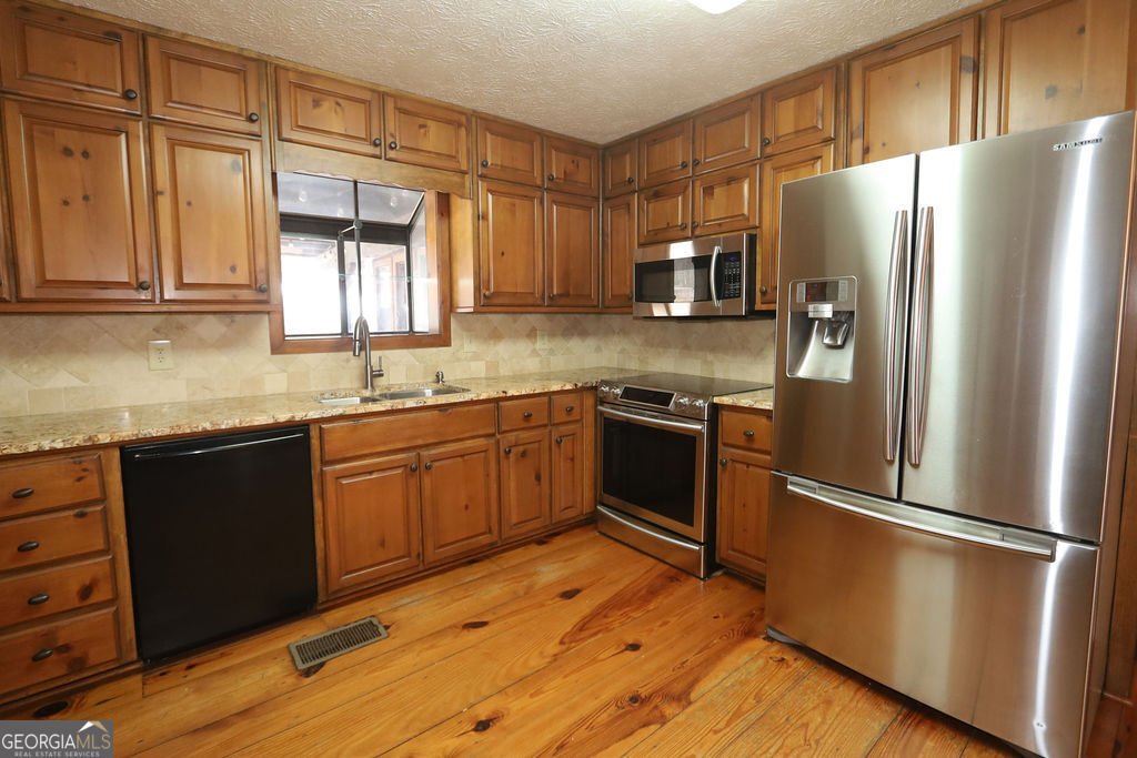 275 Roberts Road Covington - Photo 12