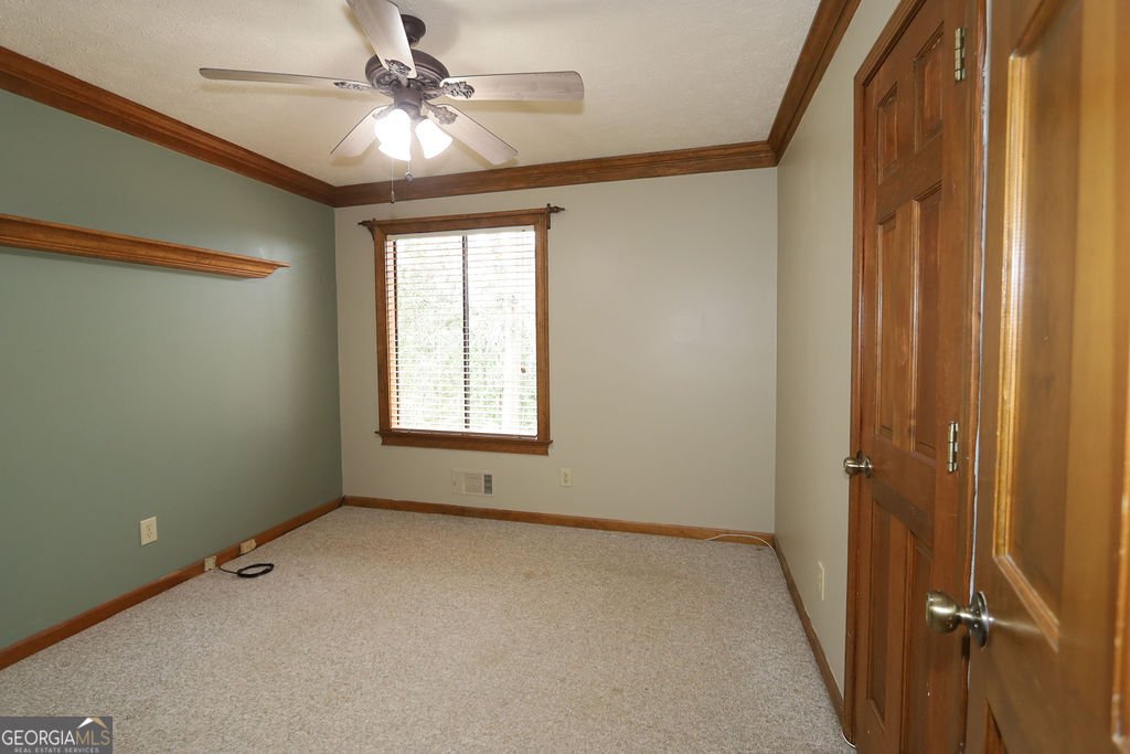 275 Roberts Road Covington - Photo 14