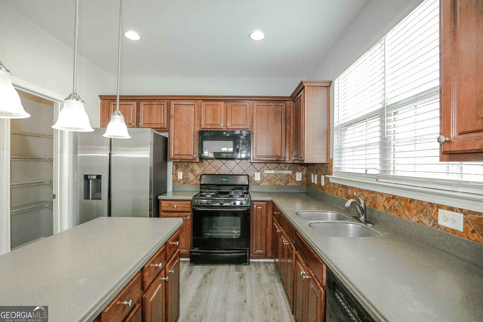 2410 Sardis Chase Court Buford - Photo 11