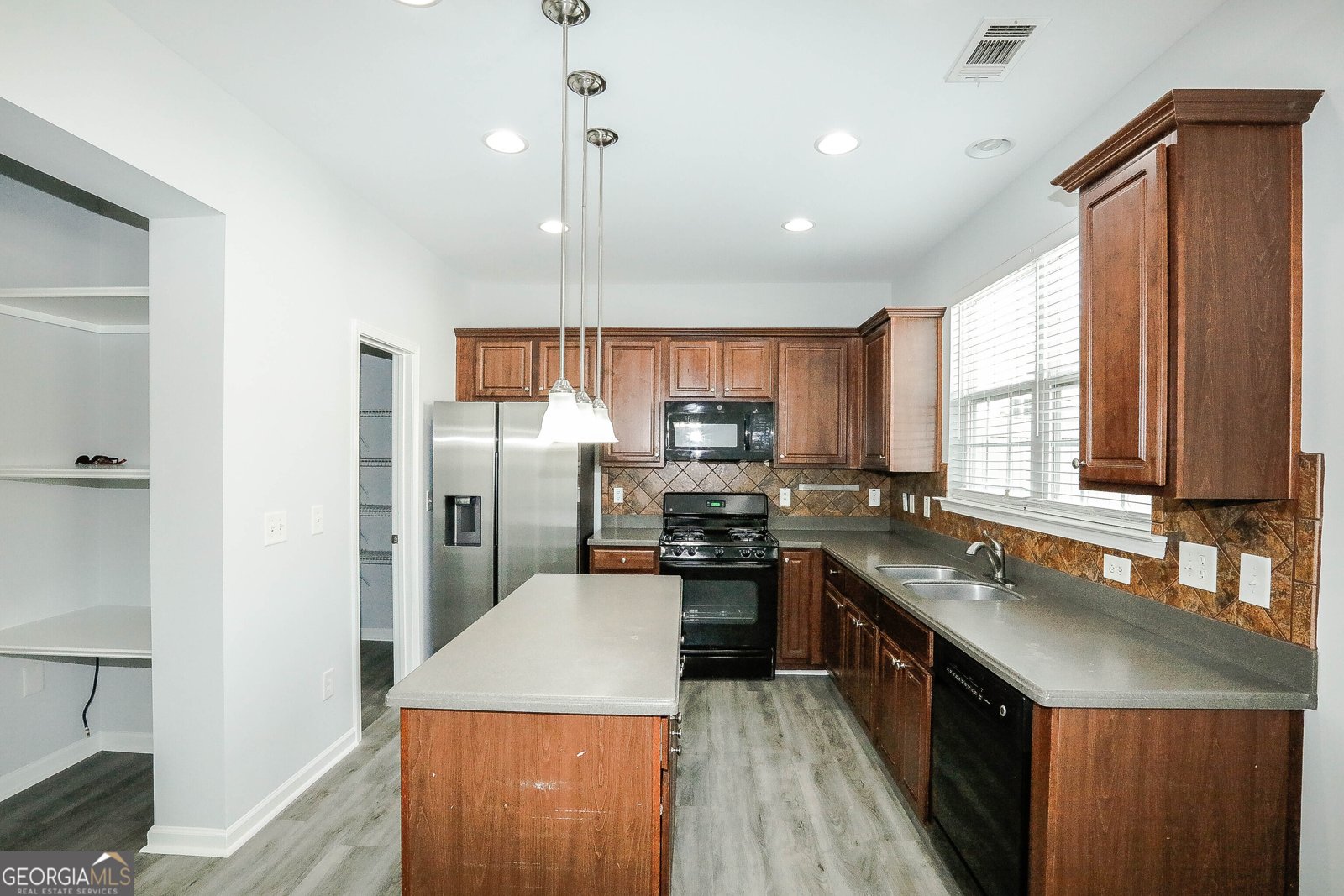 2410 Sardis Chase Court Buford - Photo 8