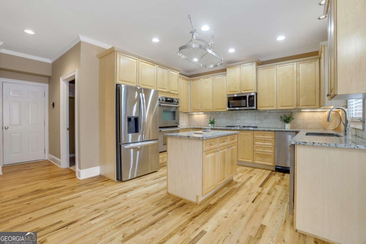 803 Rocky Ridge Court Canton - Photo 10