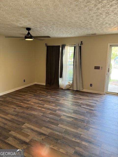 2285 Strathmoor Manor Drive Lithonia - Photo 6