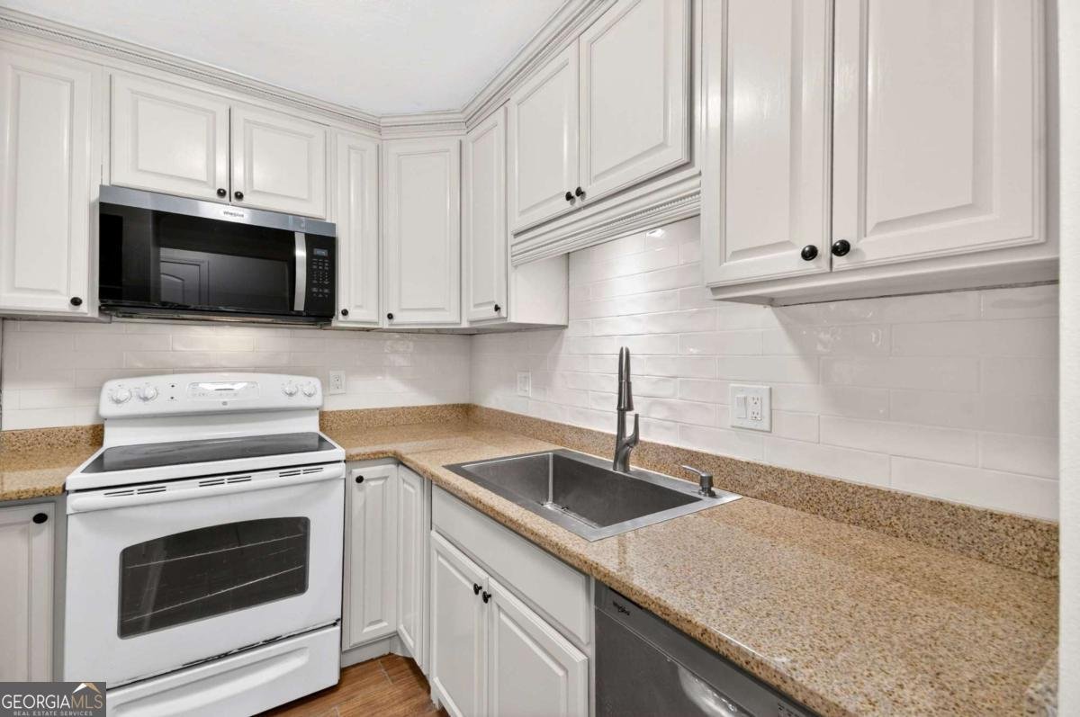 3454 September Morn Peachtree Corners - Photo 9