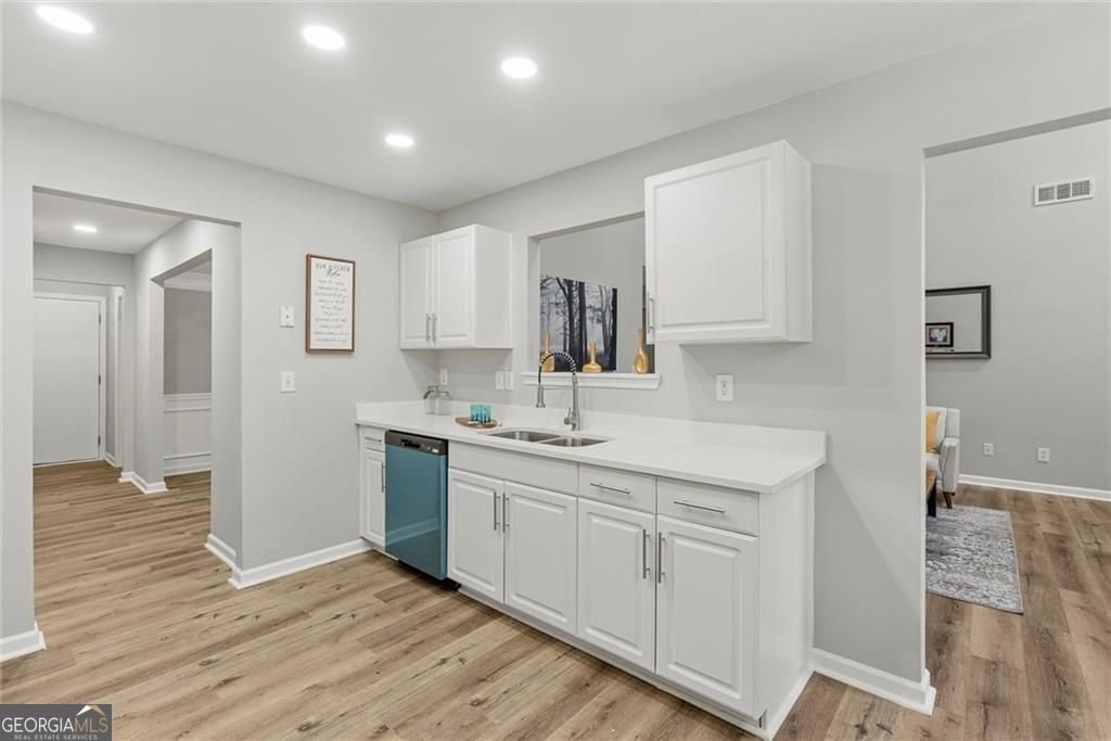 4894 Michael Jay Street Snellville - Photo 8