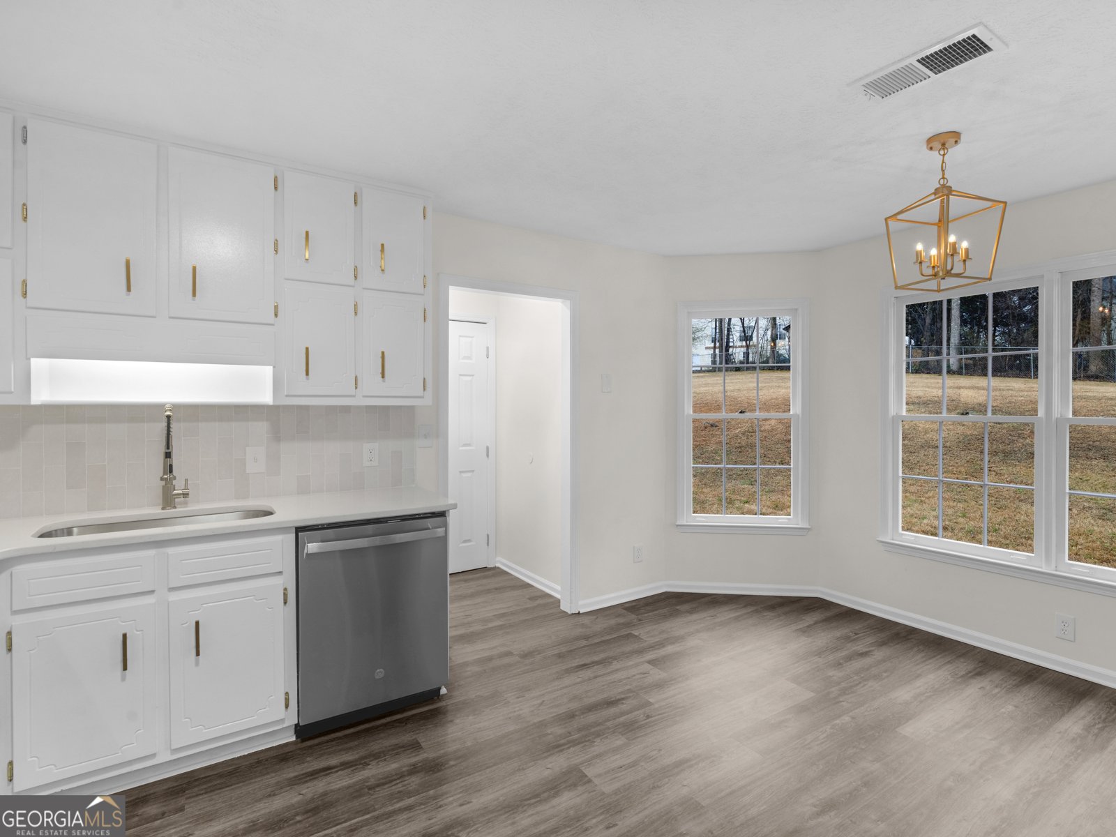 239 Farmbrook Parkway Stockbridge - Photo 8