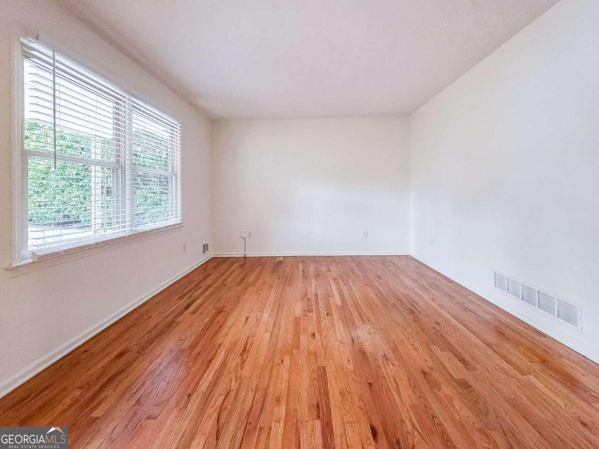 2350 Jomarc Way Marietta - Photo 14