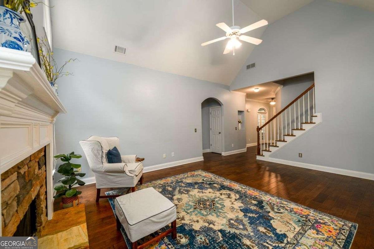 284 Graymist Path Loganville - Photo 9