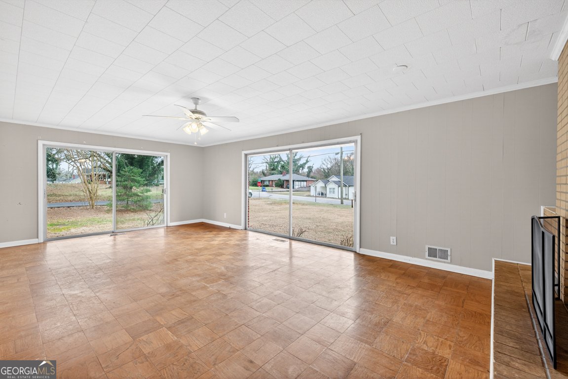 236 6th Avenue Winder - Photo 10