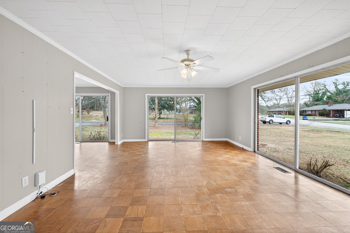 236 6th Avenue Winder - Photo 11