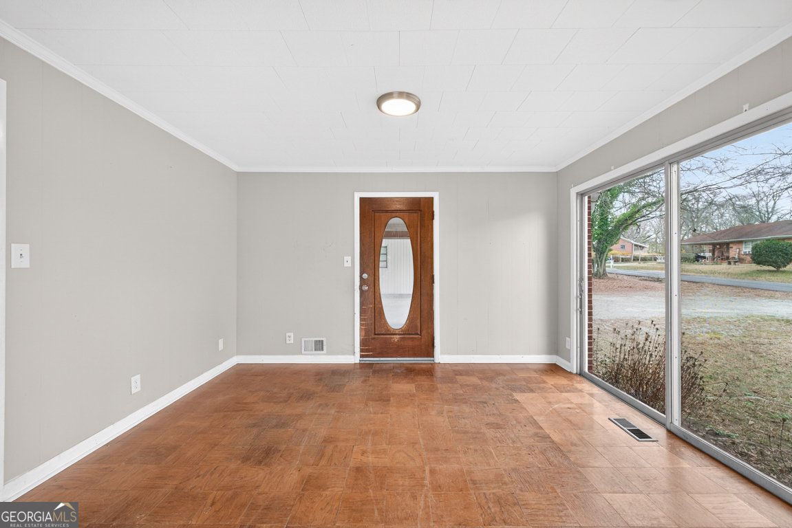 236 6th Avenue Winder - Photo 9