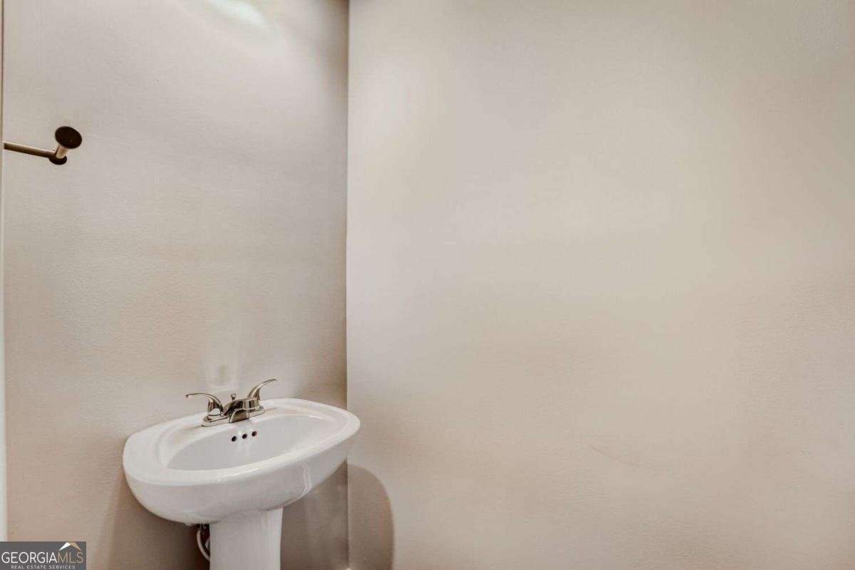 626 Royal Crest Court Canton - Photo 15