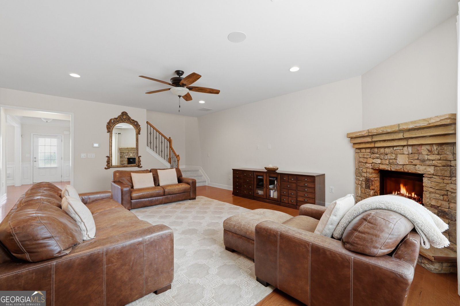 418 Spring View Drive Woodstock - Photo 9