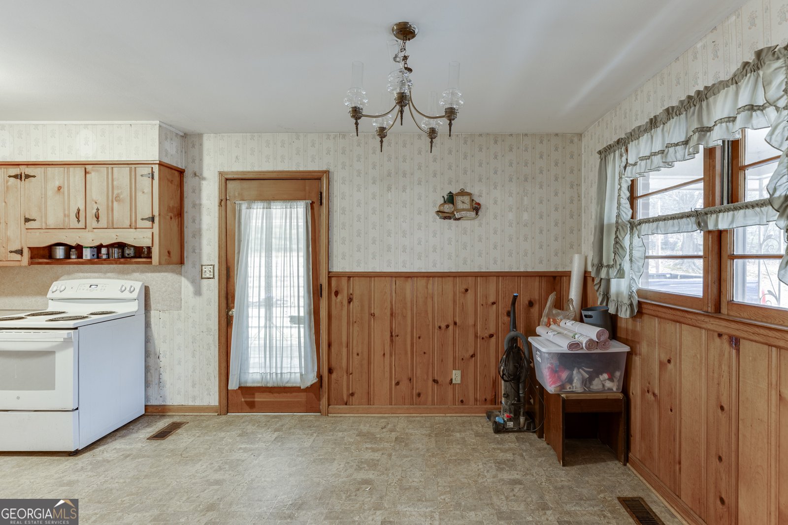 406 Thunder Road Buford - Photo 8