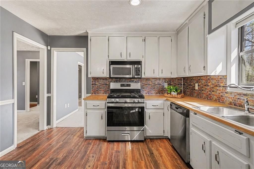 5088 Ravenwood Drive Marietta - Photo 12