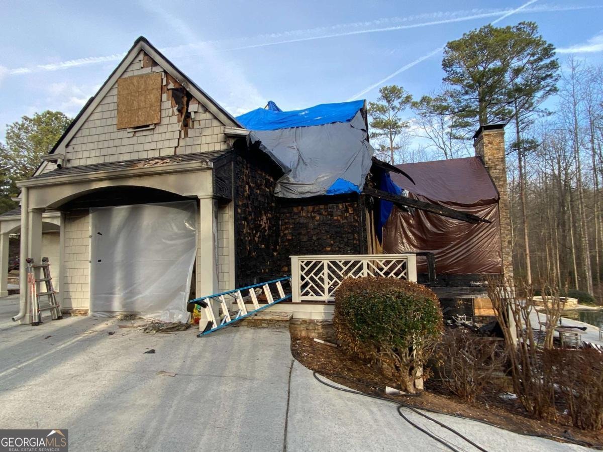 2135 Clay Drive Sandy Springs - Photo 6