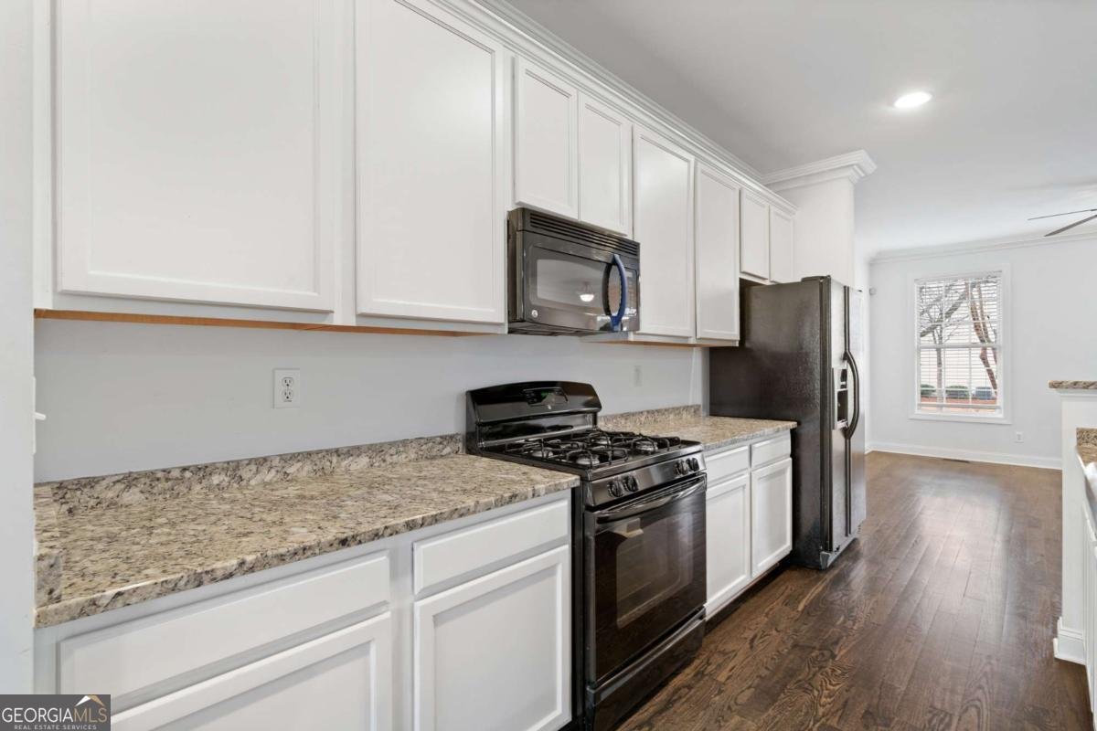 7054 Elmwood Ridge Court Atlanta - Photo 12