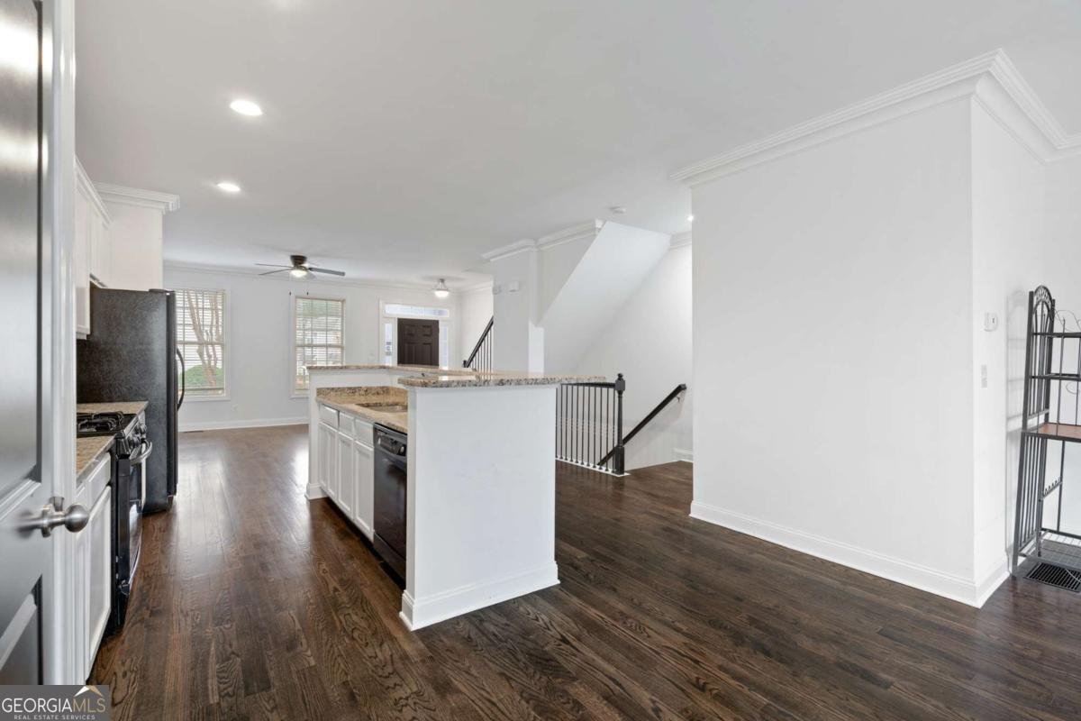 7054 Elmwood Ridge Court Atlanta - Photo 13