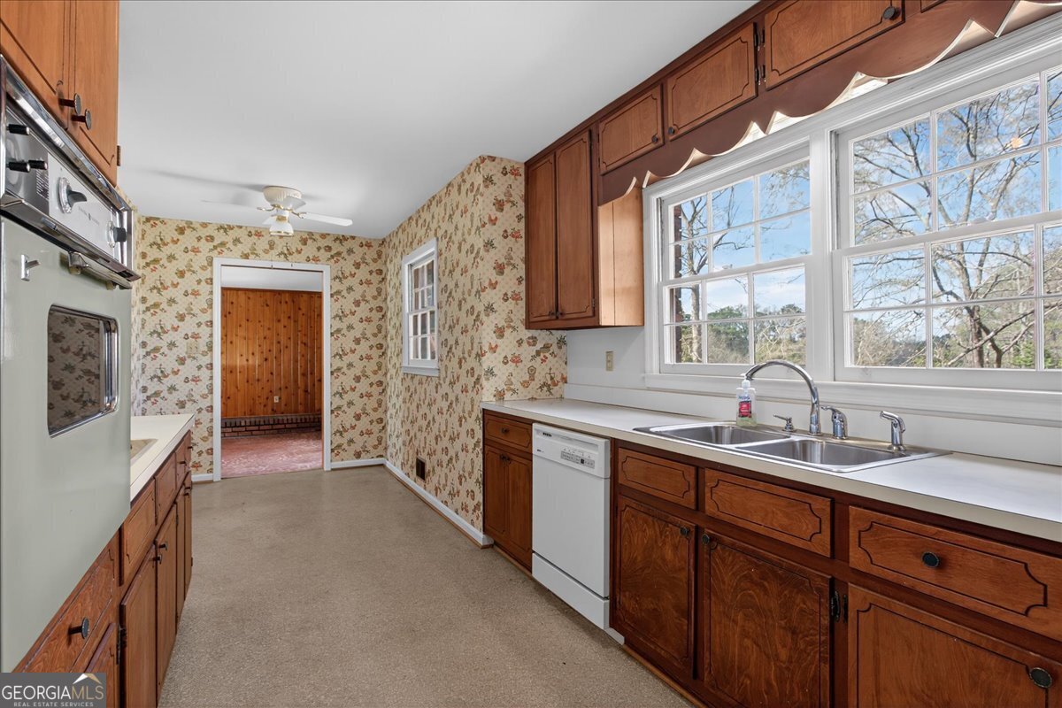 2569 Skylane Drive Marietta - Photo 12