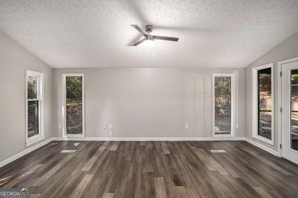 3745 Londonderry Court Stonecrest - Photo 13