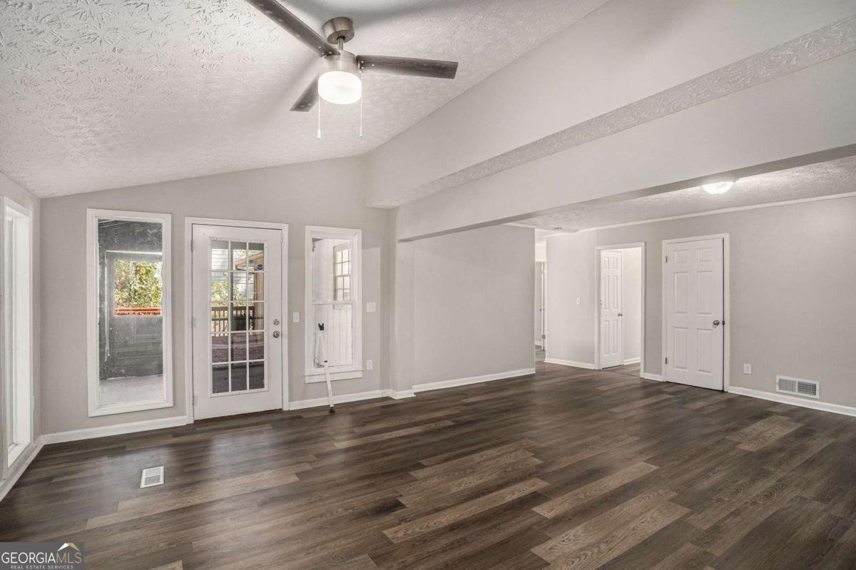 3745 Londonderry Court Stonecrest - Photo 9