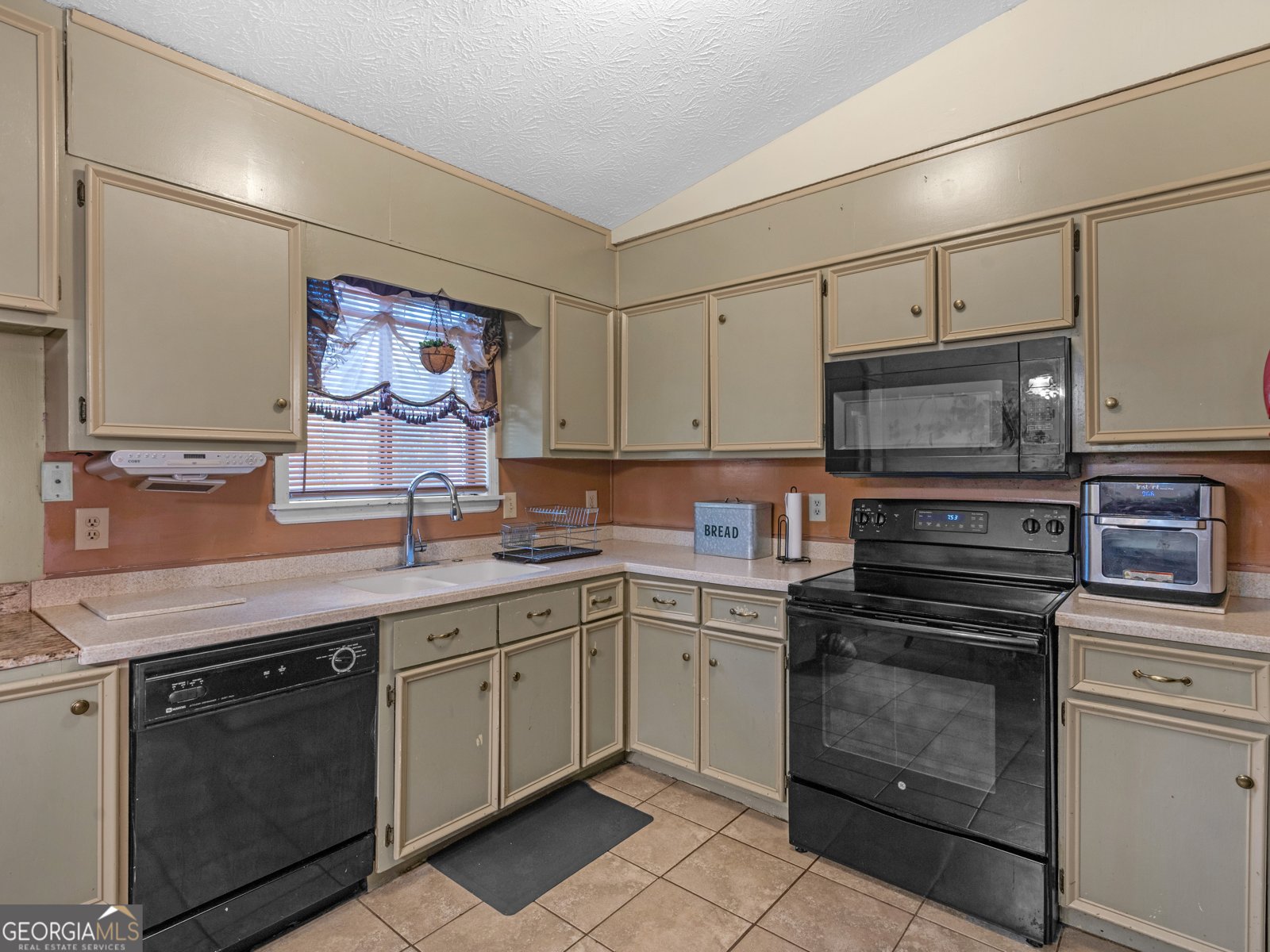 9043 Raven Drive Jonesboro - Photo 10