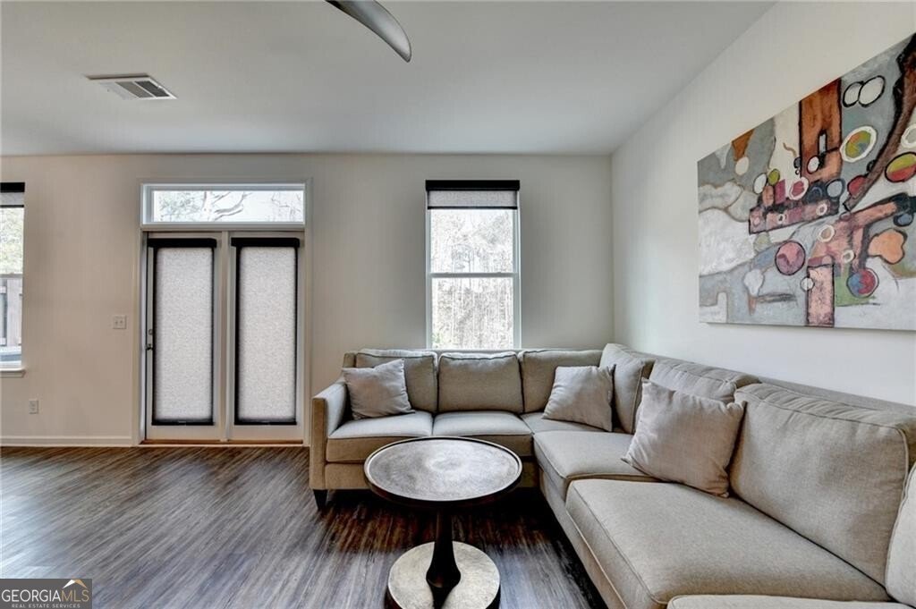 1049 Collections Drive Lawrenceville - Photo 18