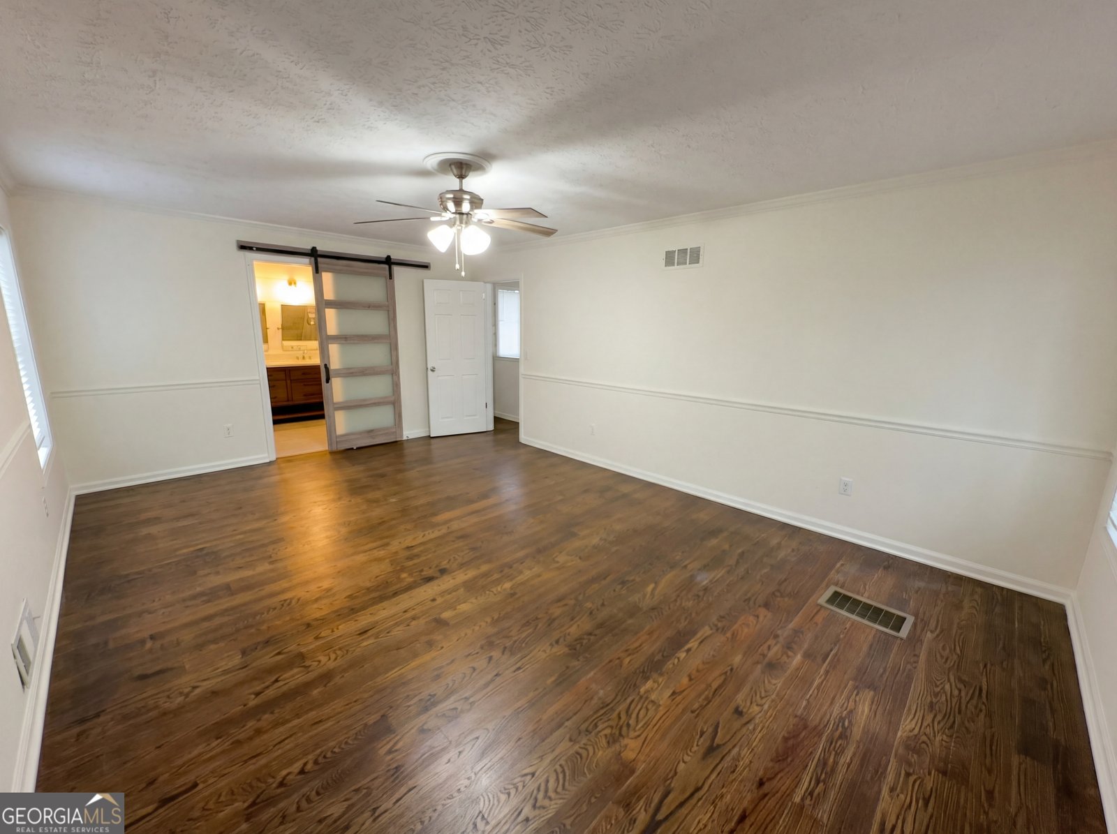 124 Creekview Drive Woodstock - Photo 9