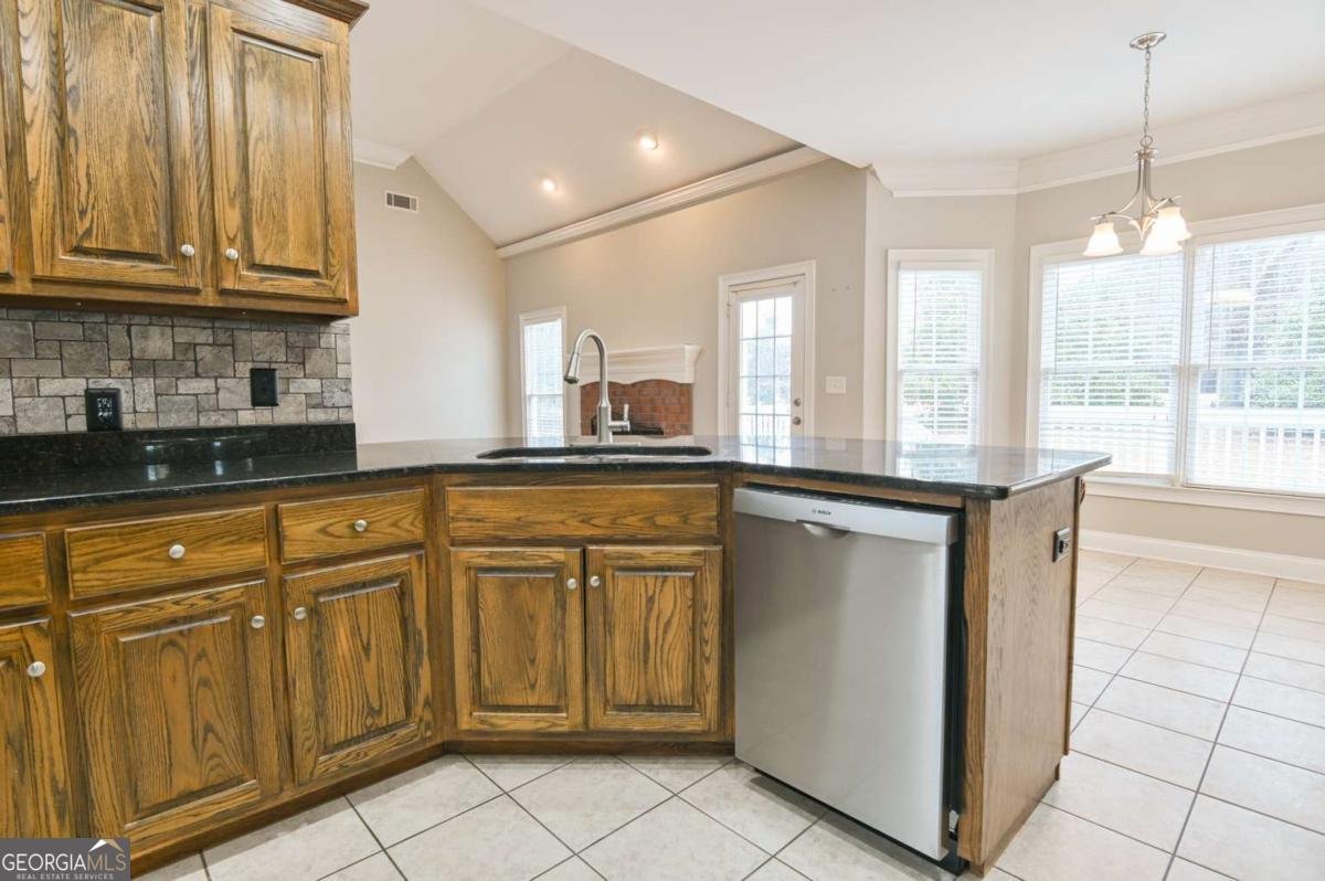 651 Chesterfield Road Bogart - Photo 10