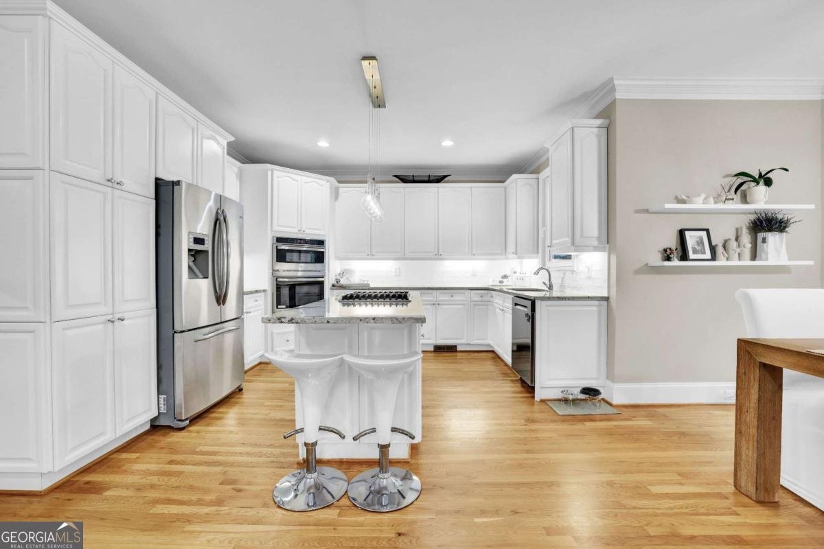 1120 Beech Courts Cumming - Photo 1