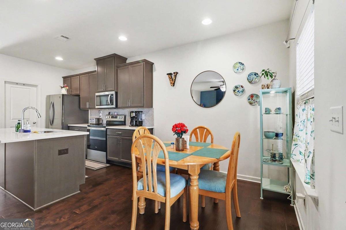 5199 Madeline Place Stone Mountain - Photo 13