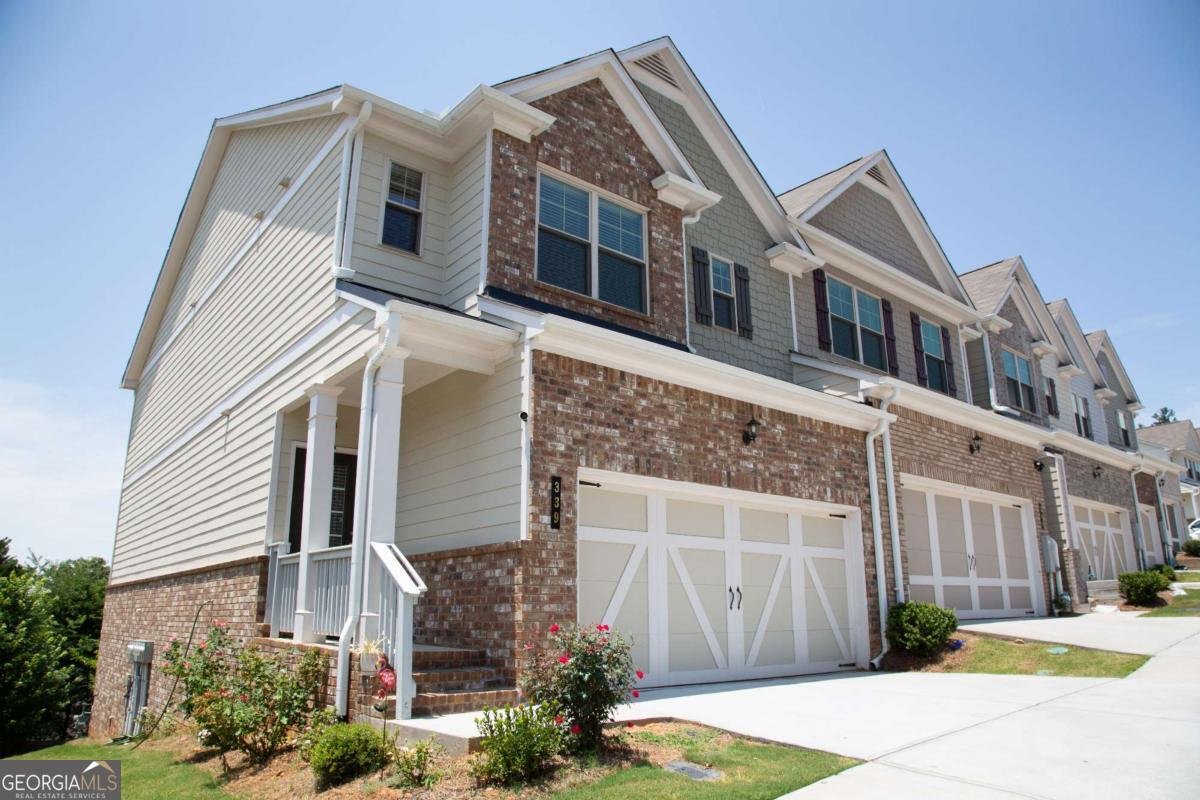 339 Cherryhill Lane Woodstock - Photo 1