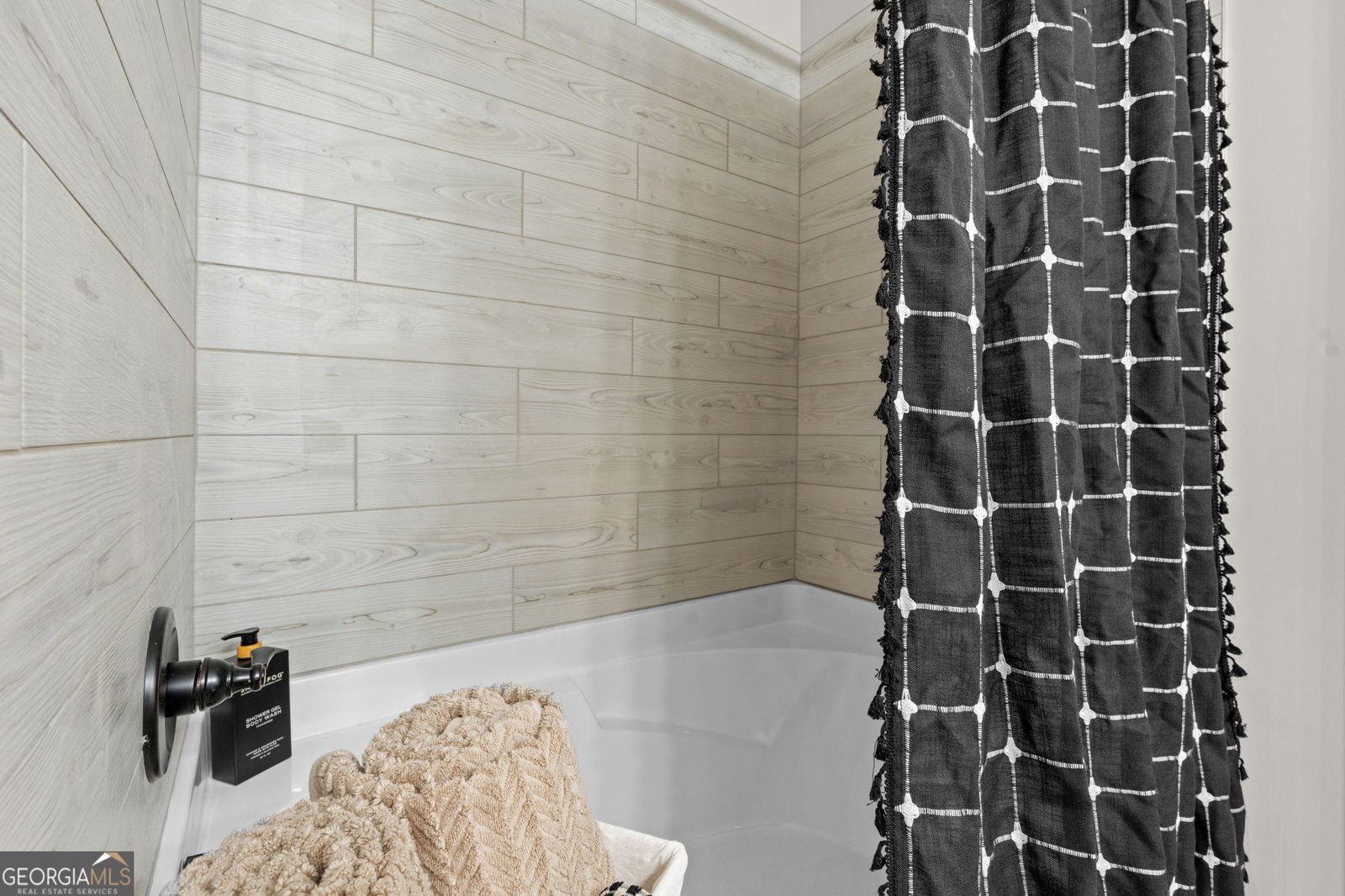 302 Beau Claire Circle Byron - Photo 22