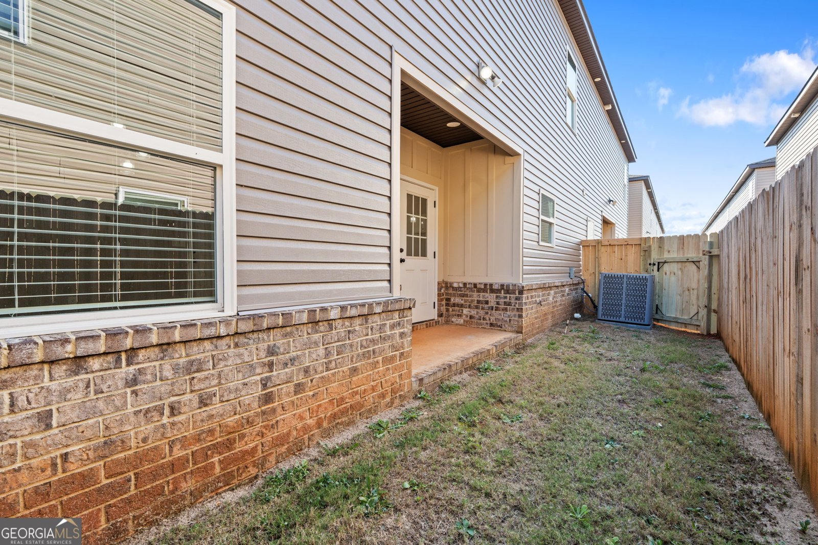 302 Beau Claire Circle Byron - Photo 34