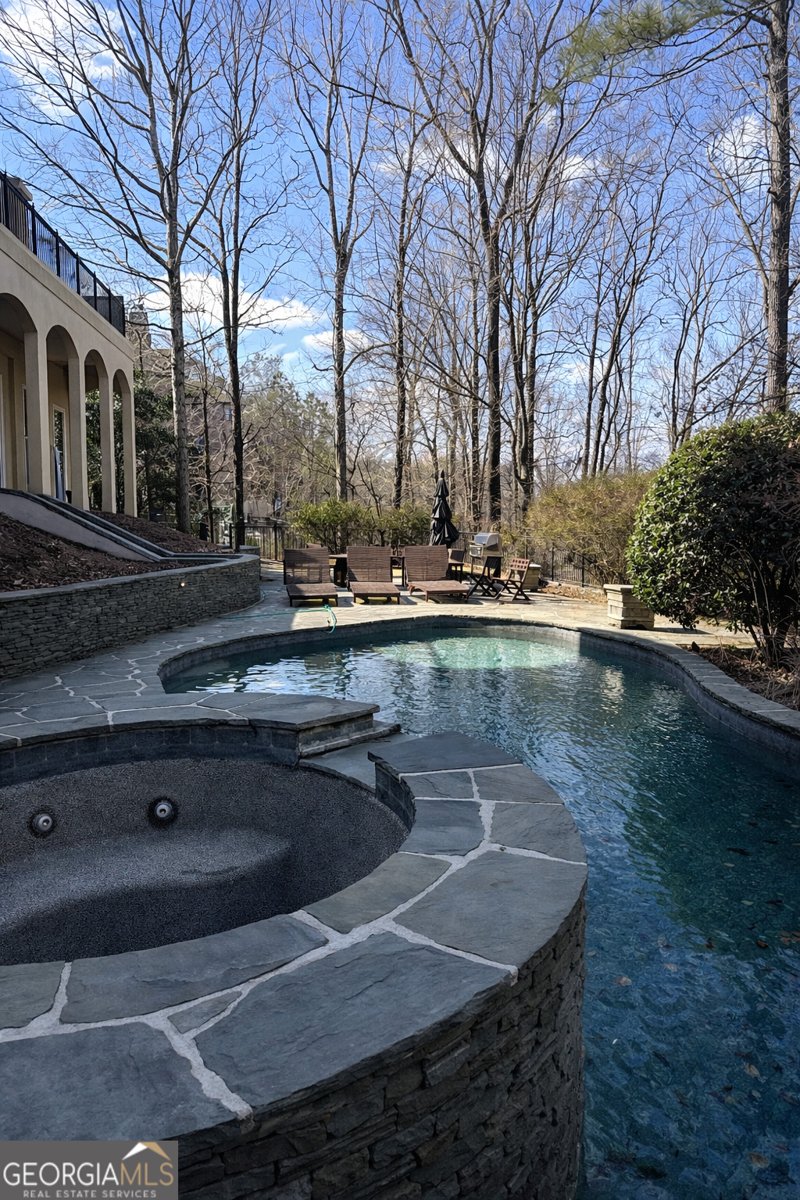 8360 Jett Ferry Road Sandy Springs - Photo 7