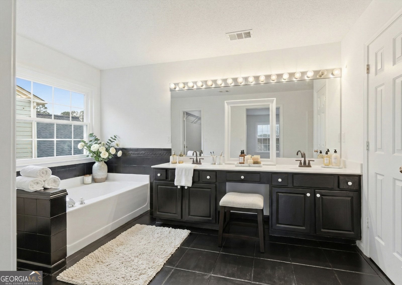 5965 Barrington Lane Johns Creek - Photo 26