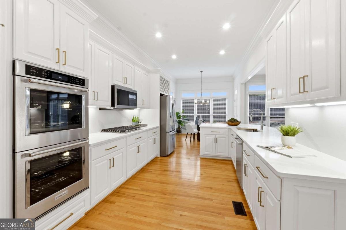 1112 Valley Overlook Drive Atlanta - Photo 9