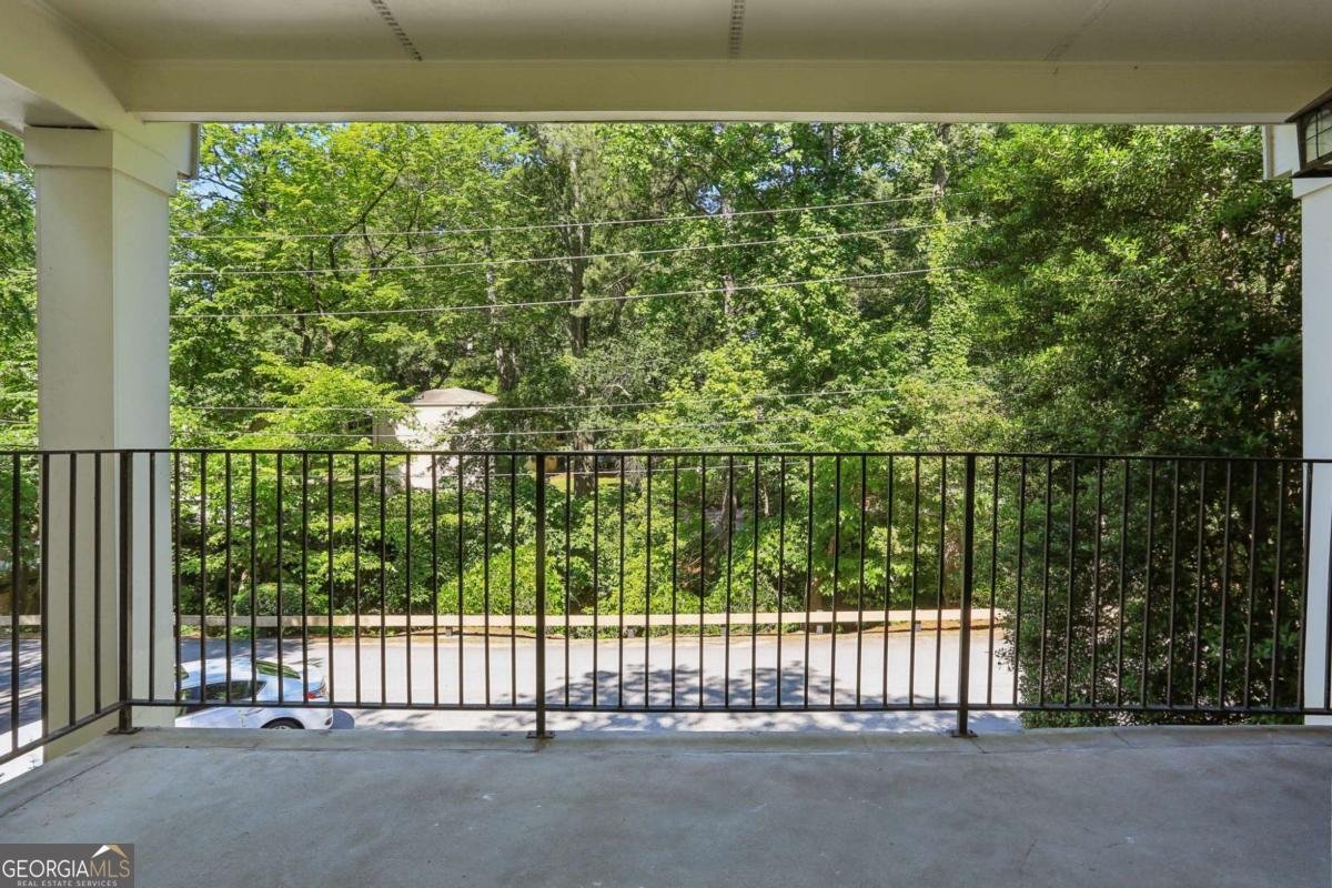 311 Peachtree Hills Avenue Atlanta - Photo 23