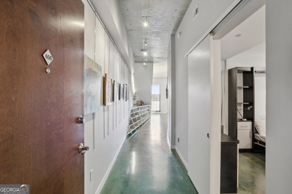 335 Ponce De Leon Avenue Decatur - Photo 1