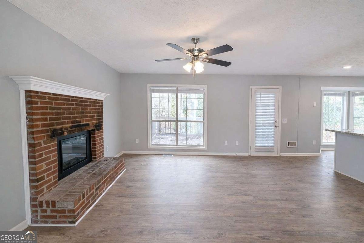 2685 Logan Way Lawrenceville - Photo 8