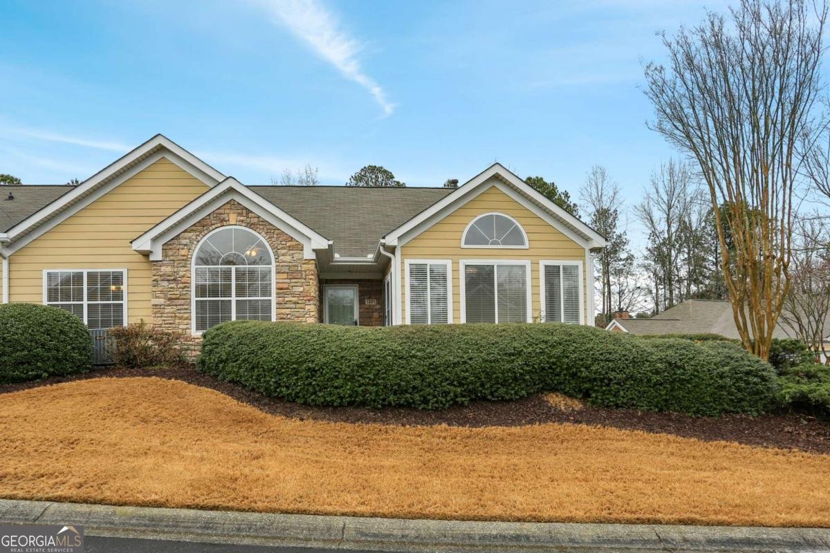2191 Rockbridge Road Stone Mountain - Photo 1