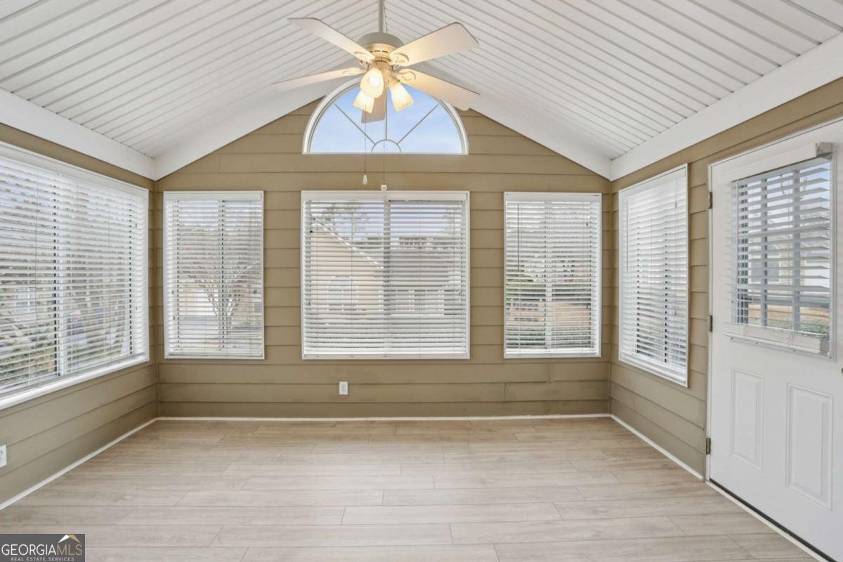 2191 Rockbridge Road Stone Mountain - Photo 7