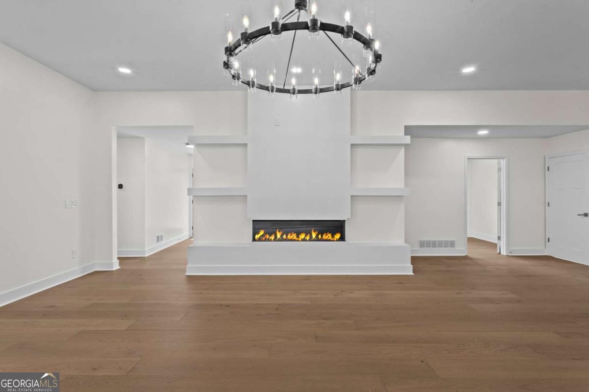 670 Riverside Road Roswell - Photo 6