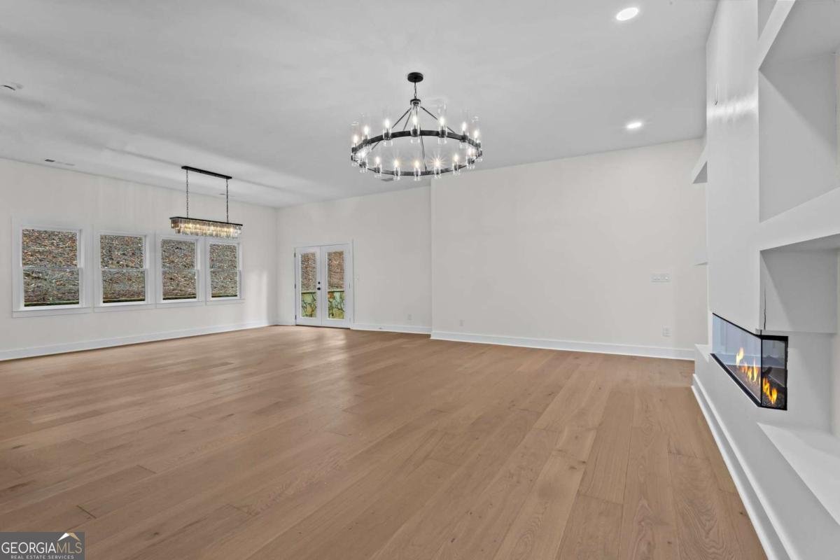 670 Riverside Road Roswell - Photo 8