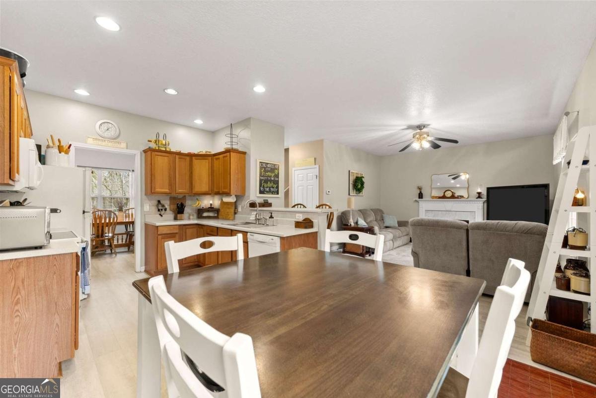 3451 Leisure Lane Gainesville - Photo 9