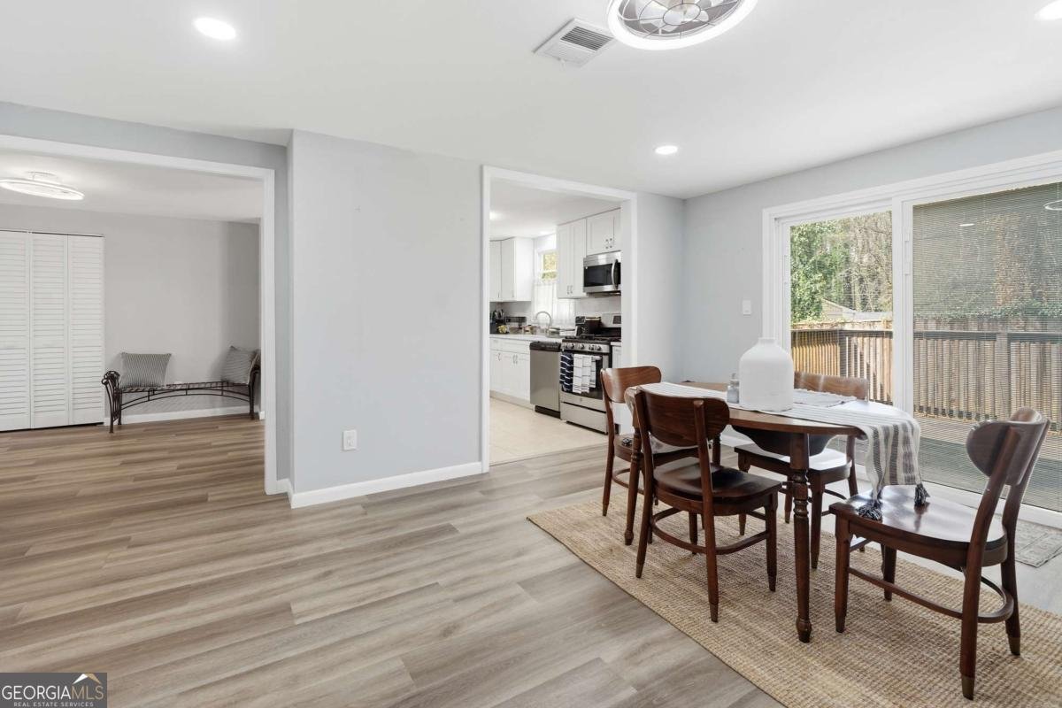 1337 Muirforest Drive Stone Mountain - Photo 6